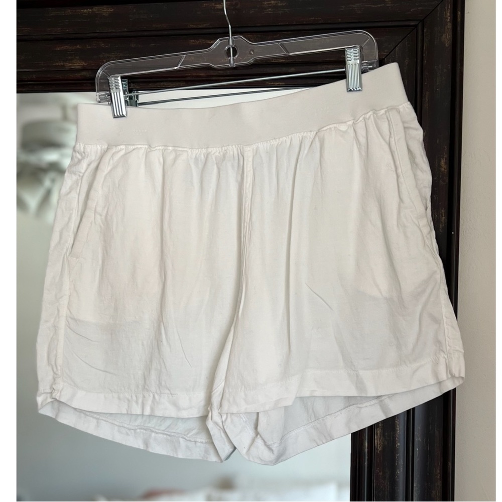 Faherty Arlie 4in White Shorts XL